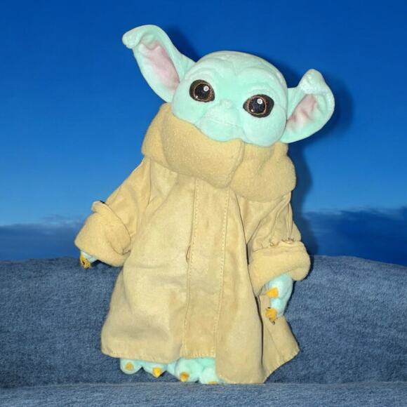 Star Wars Mandalorian Plush Baby Yoda Child Grogu Disney Embroidered Eyes 11" - Picture 1 of 12